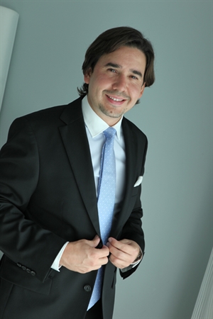 Alberto A. Guardiola, MD FASRS
