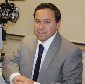 Enrique E Calderon, MD