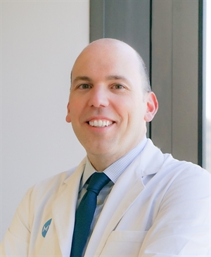 Petros Euthymiou Carvounis, MD, FRCSC, FASRS