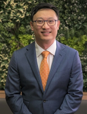 Sean Cheng, MBBS, MMED, BE (Hons 1), FRANZCO
